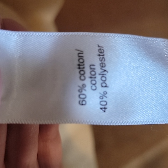 Yellowstone Dutton Ranch Sweatshirt - Picture 5 of 5